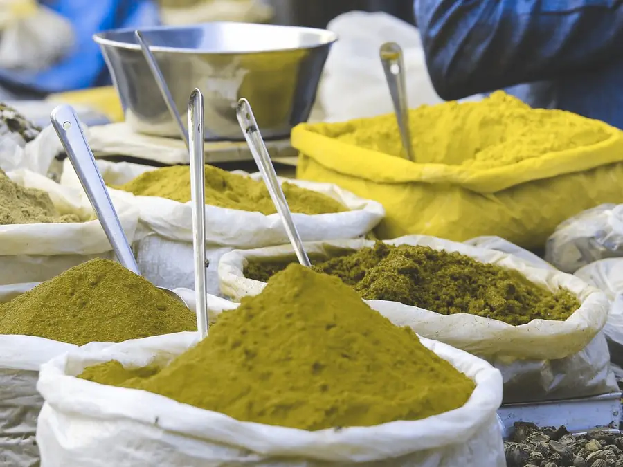 A spice market, simulated as deutan color vision