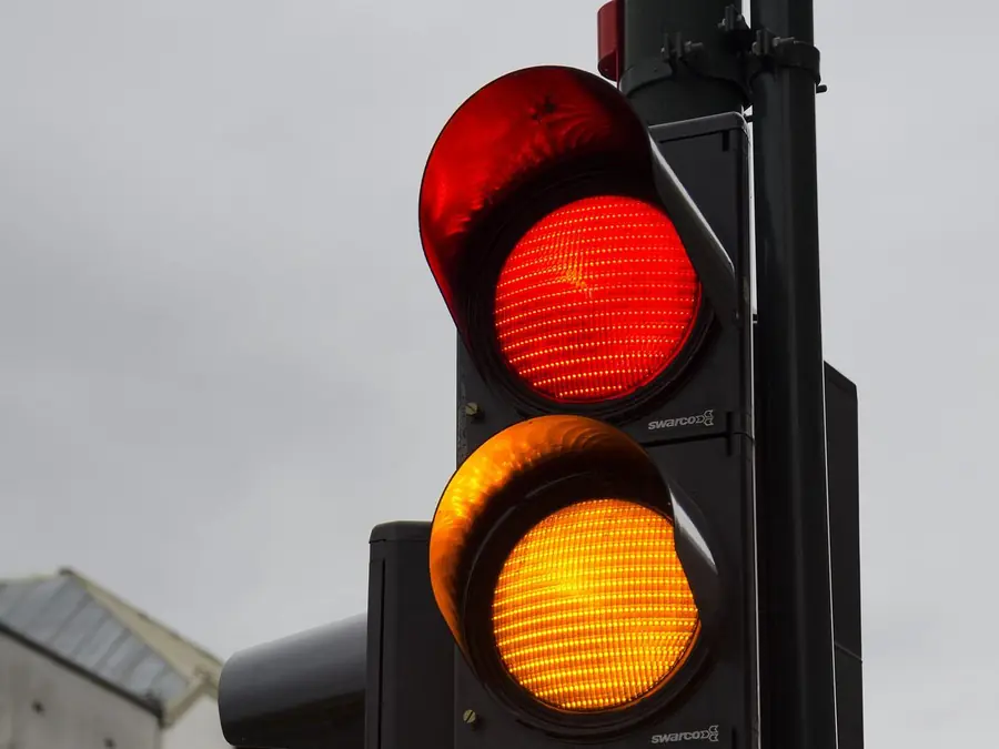 Traffic lights, in typical color vision
